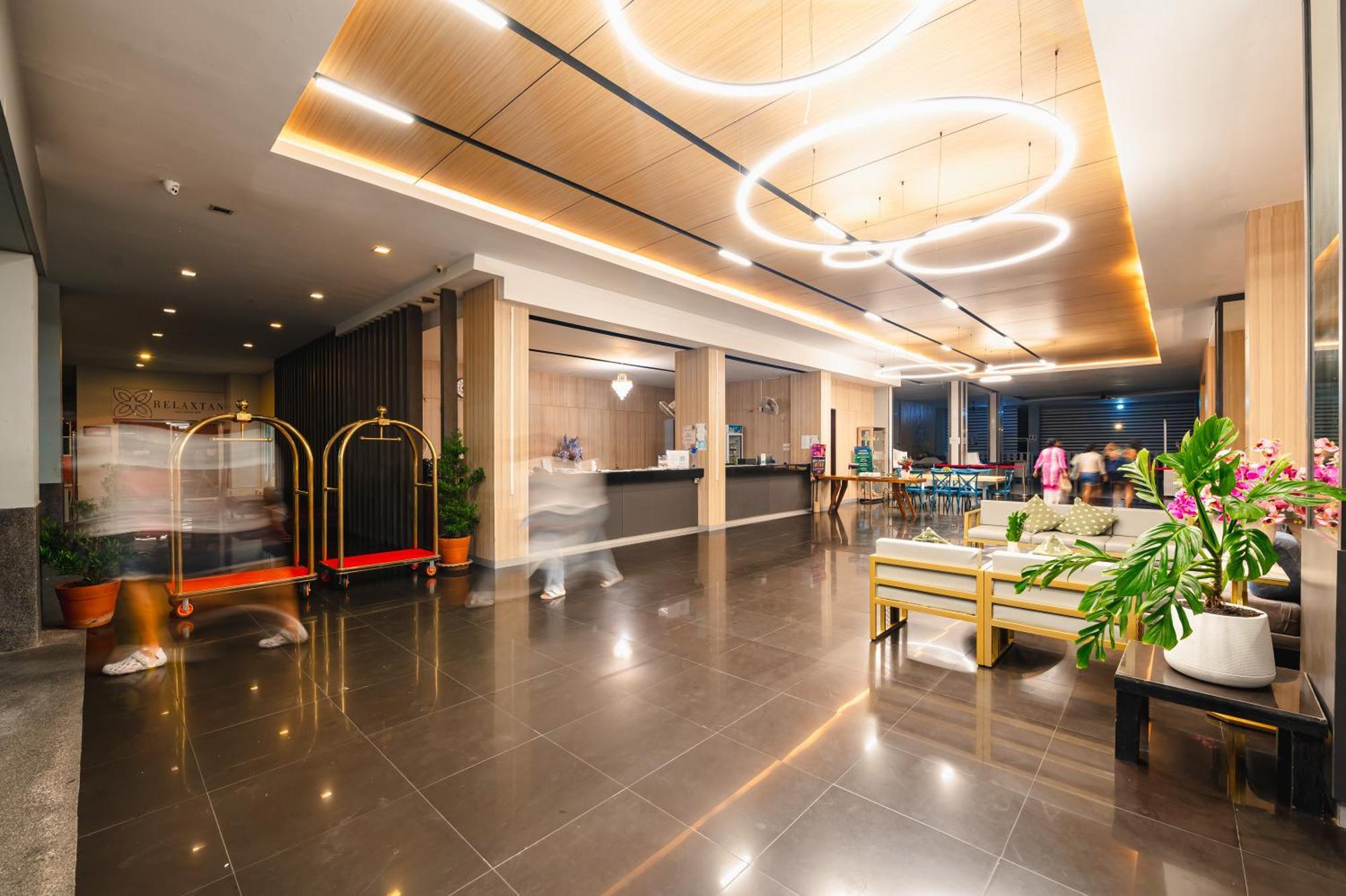 Casa Del M Phuket - Newly Renovated Patong Exterior foto
