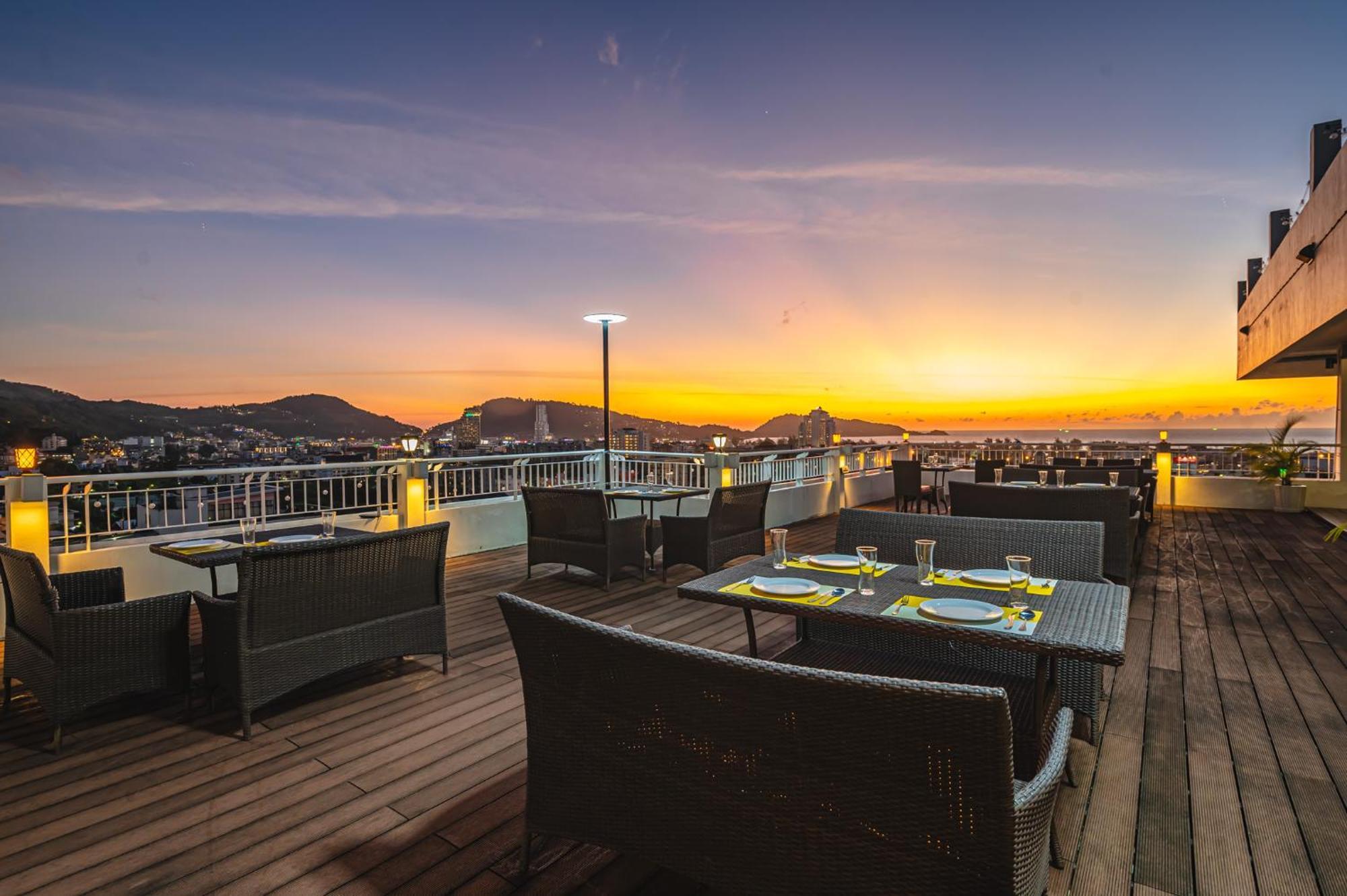 Casa Del M Phuket - Newly Renovated Patong Exterior foto